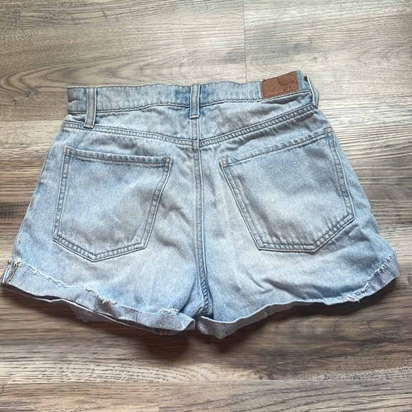 Aeropostale Denim Mom Shorts - Picture 2 of 4